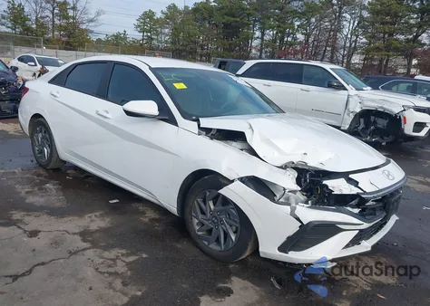 2024 Hyundai Elantra Sel from USA, damaged, VIN KMHLM4DG2RU653544